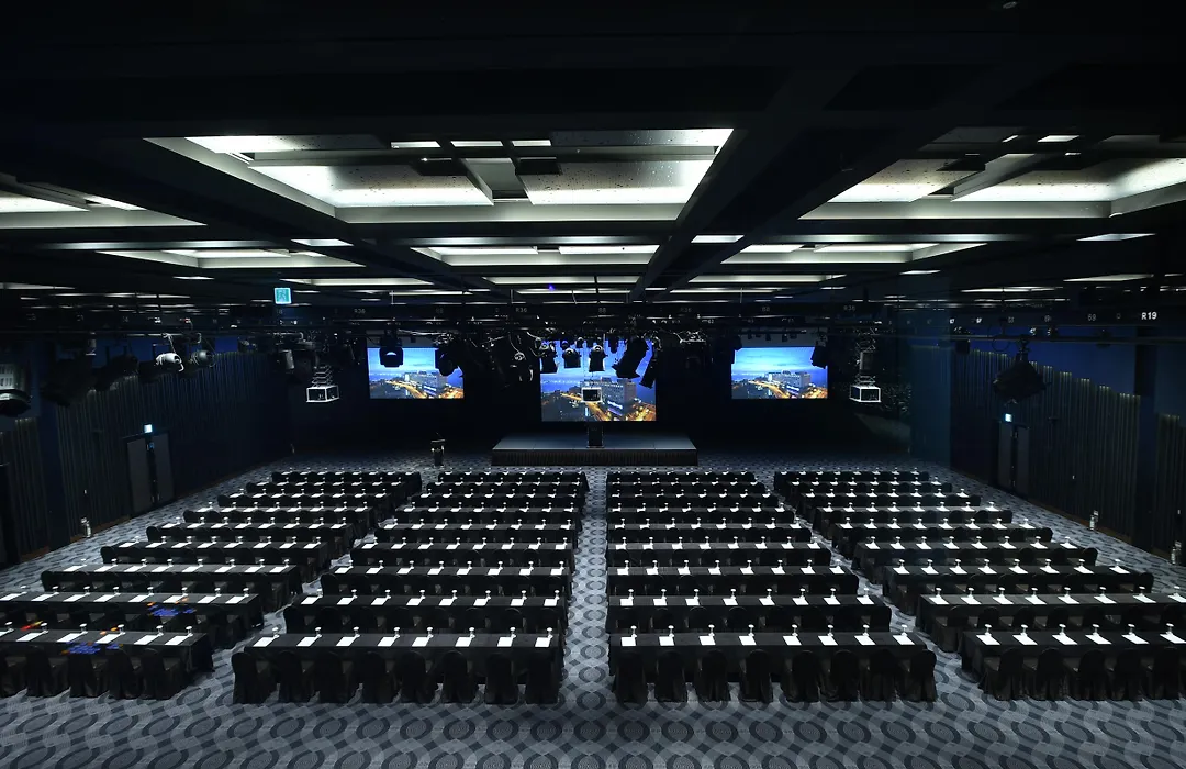 Ramada Plaza By Wyndham Jeju Ocean Front-1