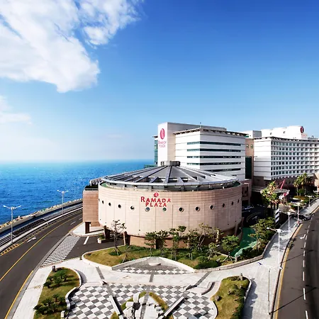 Ramada Plaza By Wyndham Jeju Ocean Front-2