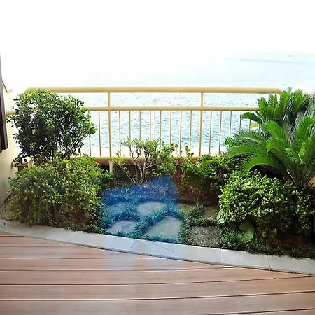 Ramada Plaza By Wyndham Jeju Ocean Front-3